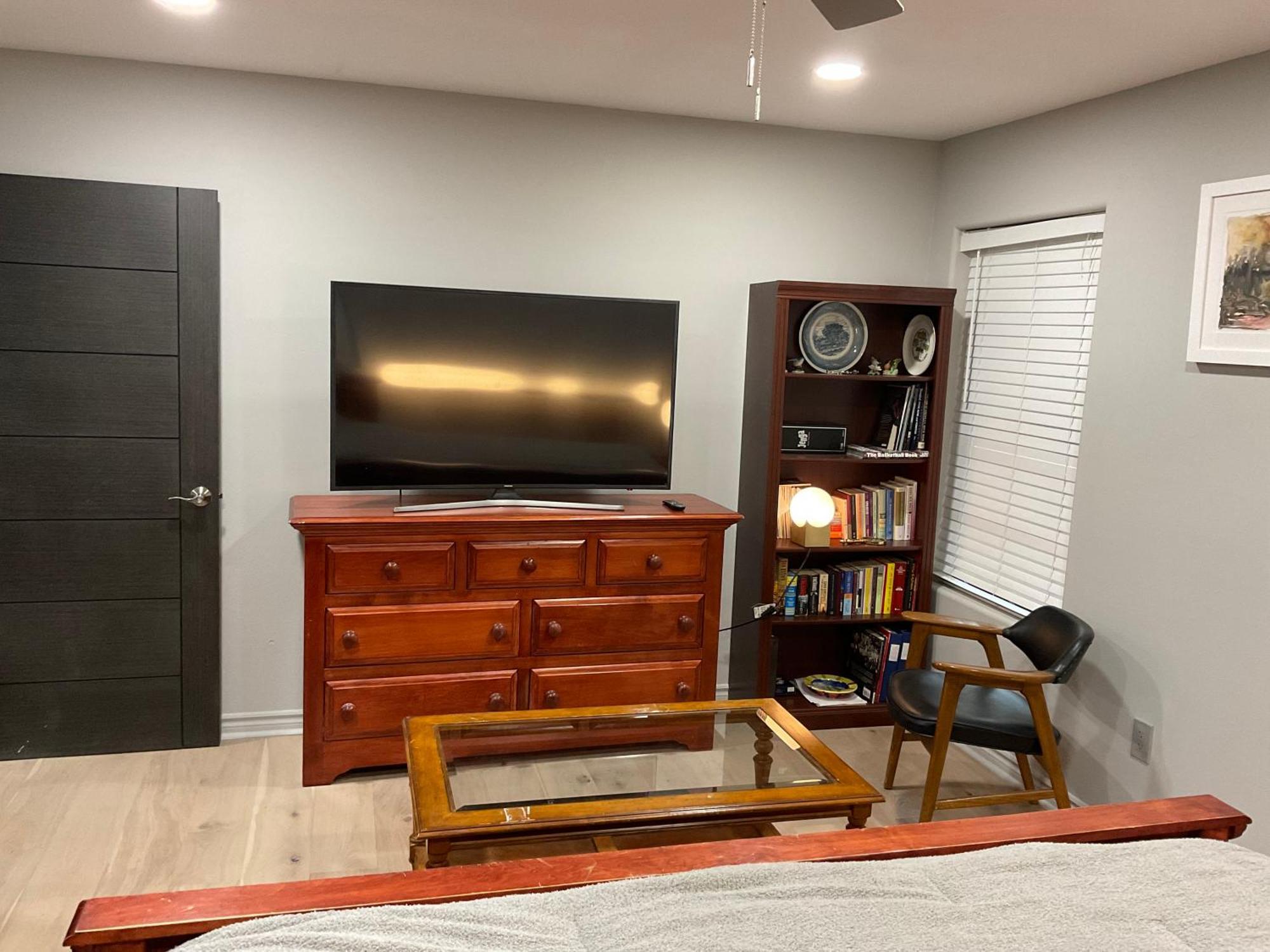 A Luxury Master Bedroom In A Tente de luxe *