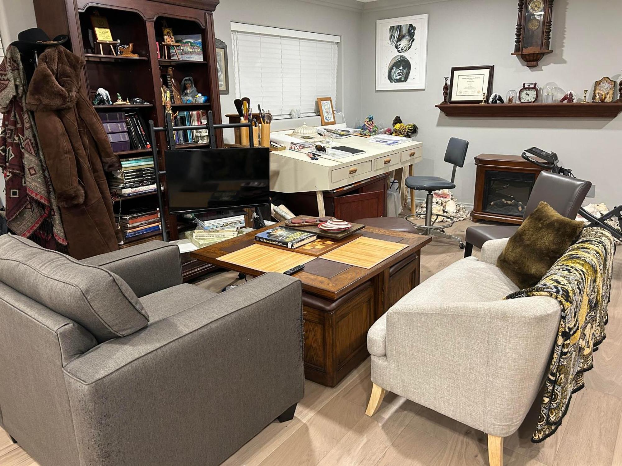 A Luxury Master Bedroom In A Tente de luxe *